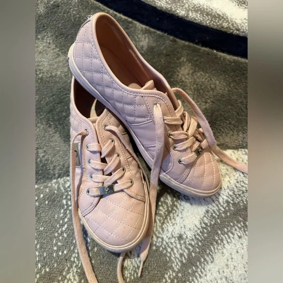 Shoes - Picture 3 of 6